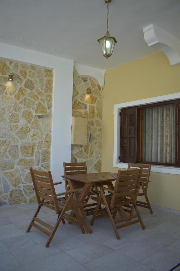 Portico Cozy Home Kariá Exterior foto